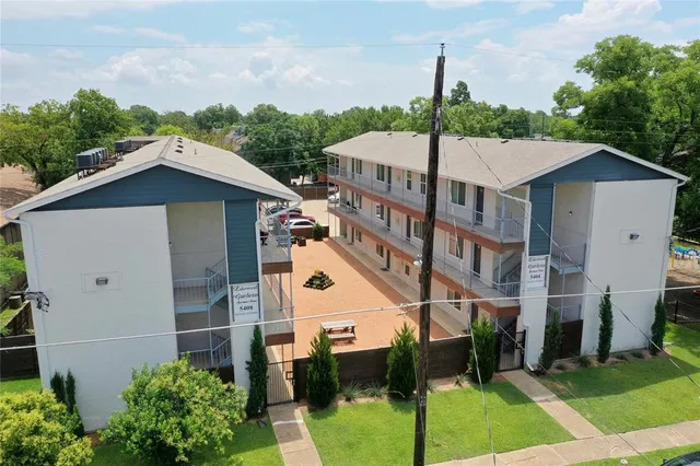 $750 | 5408 Reiger Avenue, Unit 203, Dallas, TX 75214