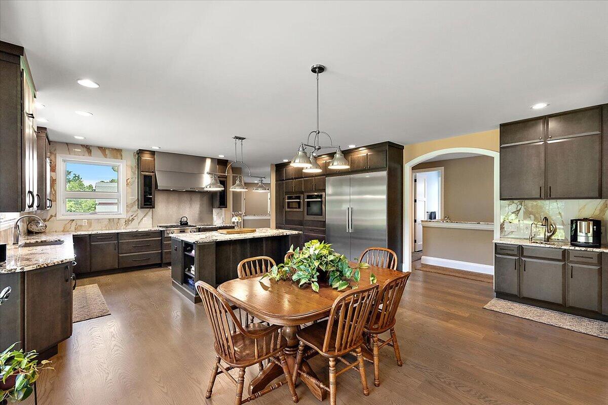 596 South Parker Road Ann Arbor, MI 48103 - Photo 14 of 80 053-596 S Parker-53