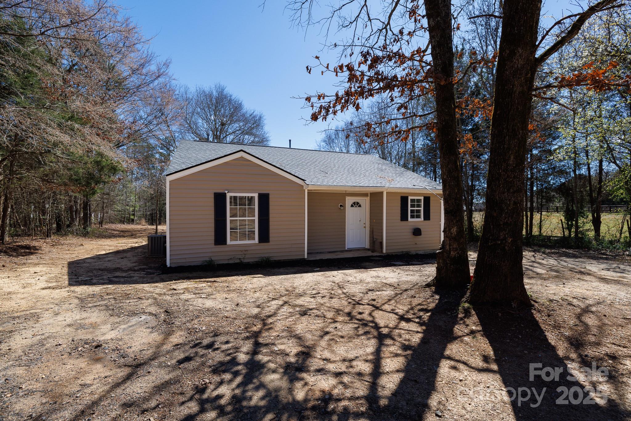 4582 Wylies Mill Road Edgemoor, SC 29712 - Photo 1 of 32