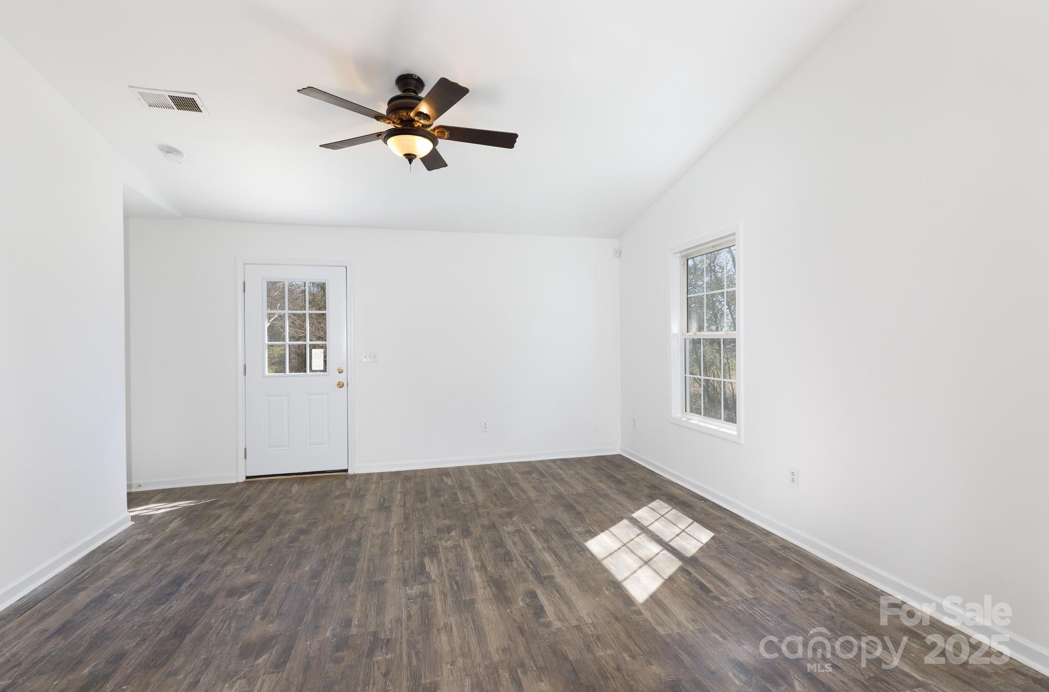 4582 Wylies Mill Road Edgemoor, SC 29712 - Photo 4 of 32