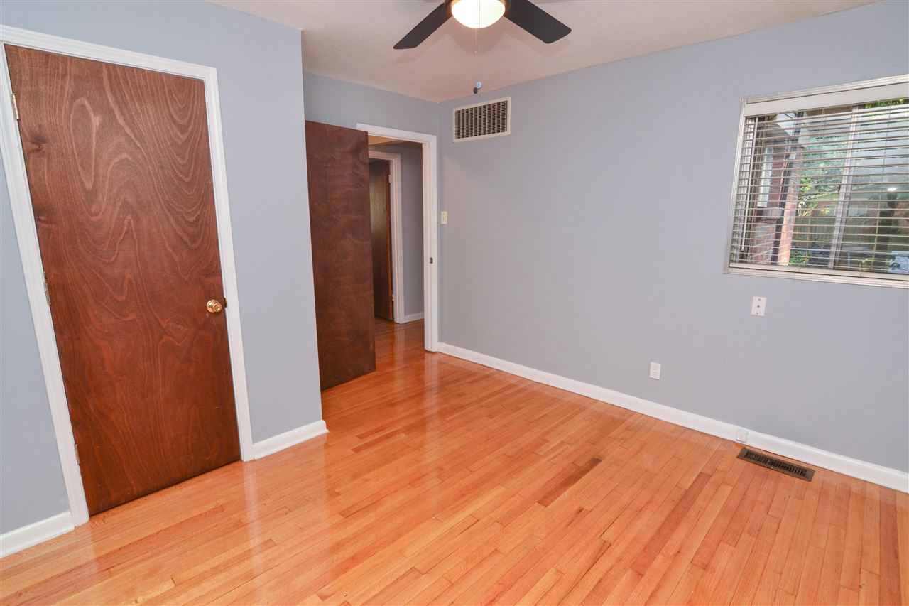 1511 Delmont Road Memphis, TN 38117 - Photo 13 of 24 Gallery Image 13