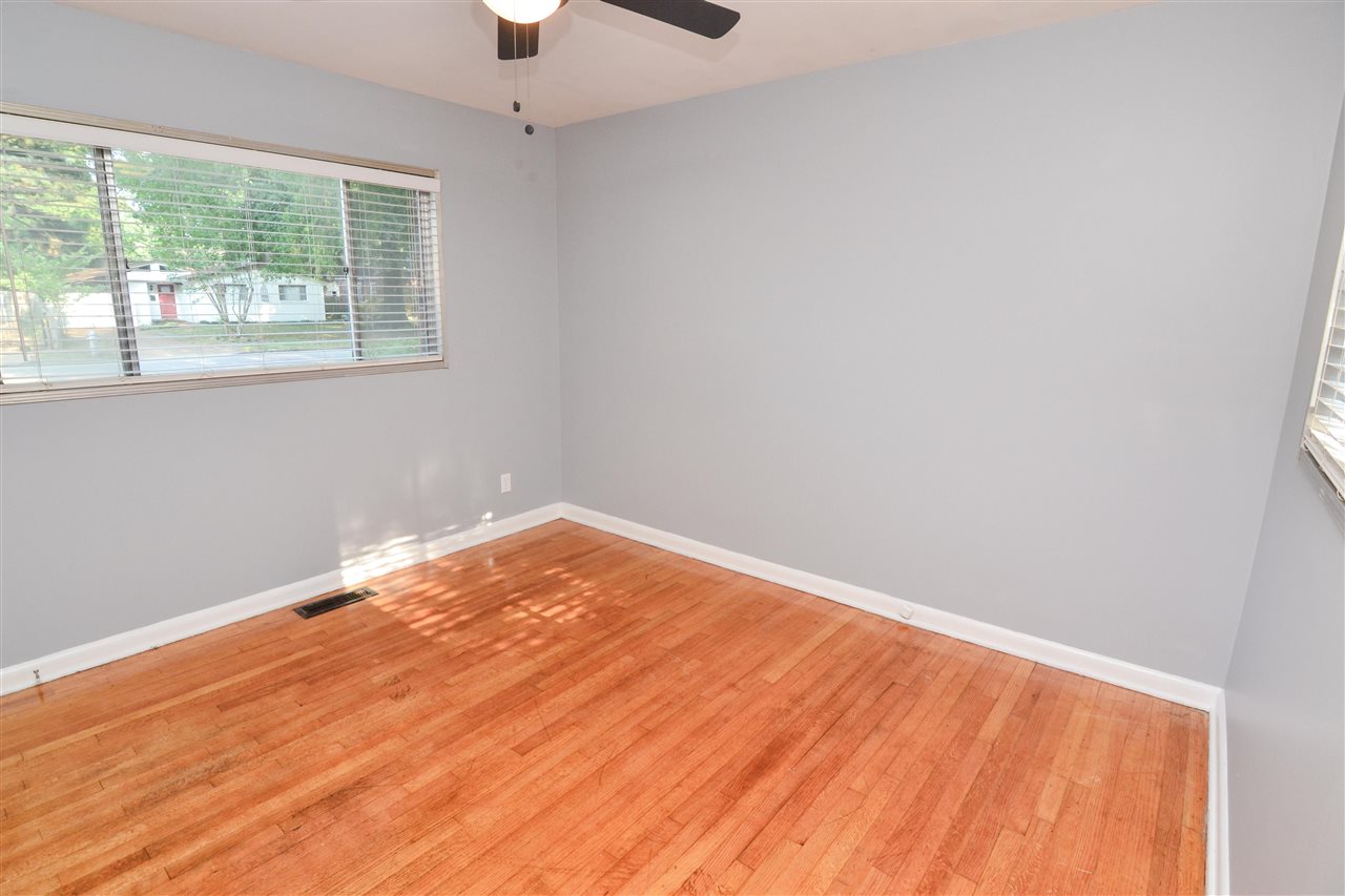 1511 Delmont Road Memphis, TN 38117 - Photo 14 of 24 Gallery Image 14