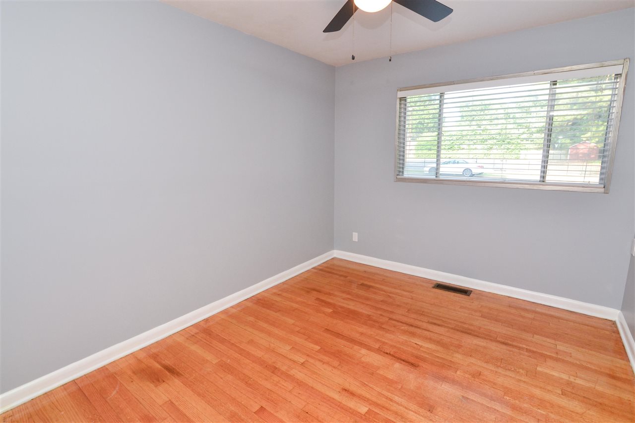 1511 Delmont Road Memphis, TN 38117 - Photo 17 of 24 Gallery Image 17
