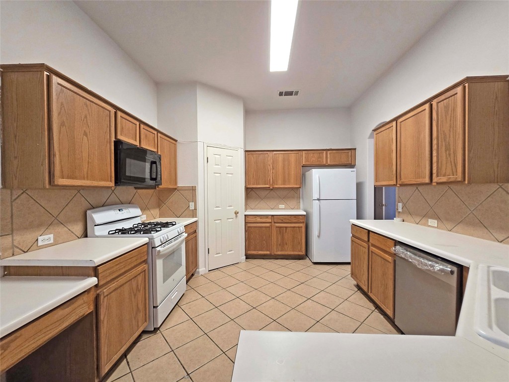 1508 Cosmos Way Pflugerville, TX 78660 - Photo 6 of 19