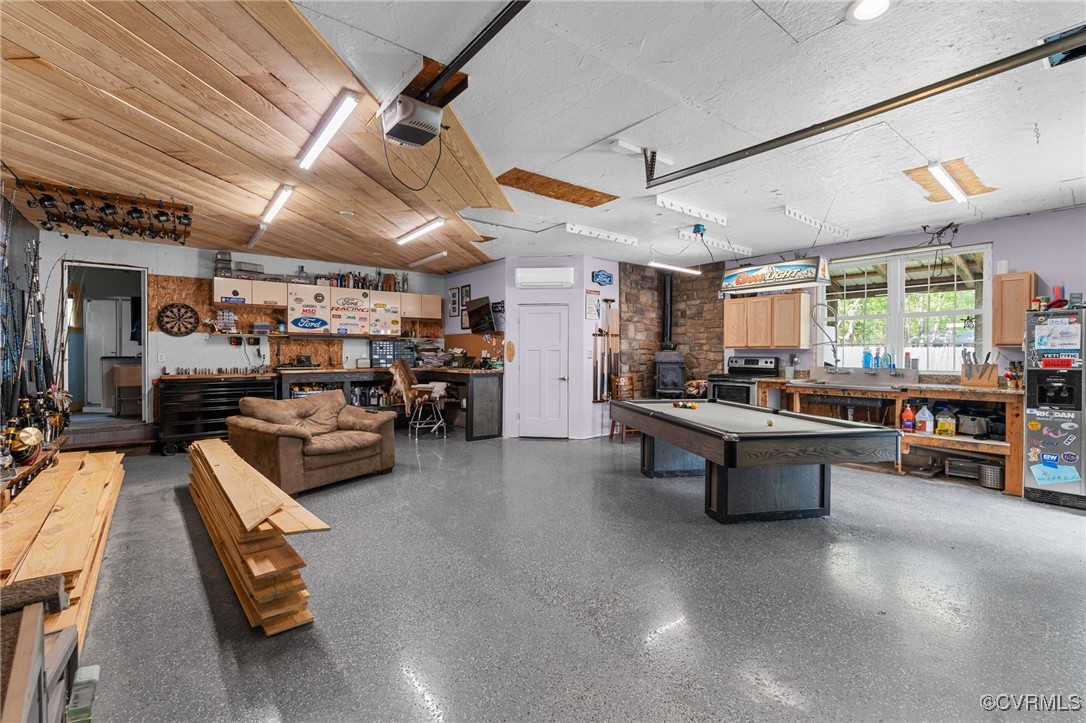 13923 White Oak Drive Lanexa, VA 23089 - Photo 16 of 46 a living room with lots of furniture and kitchen view