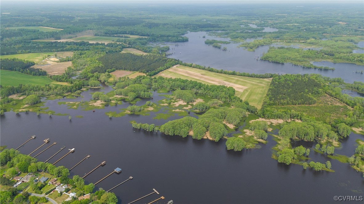 13923 White Oak Drive Lanexa, VA 23089 - Photo 25 of 46 an aerial view of a houses with a yard