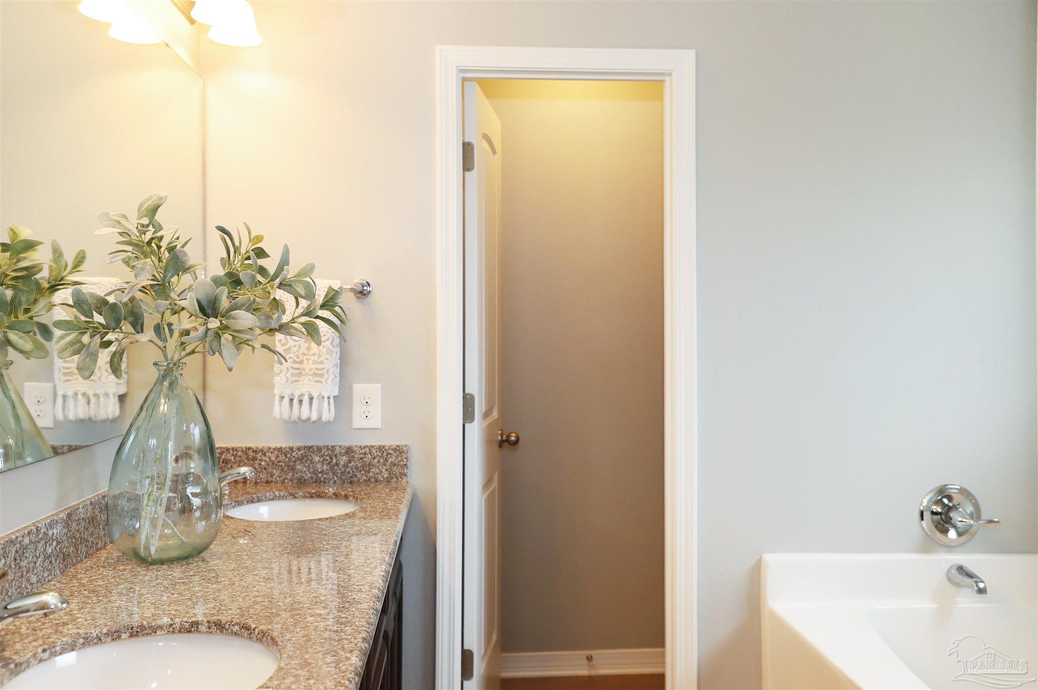 5949 Fairlands Road Milton, FL 32583 - Photo 16 of 29 Gallery Image 16