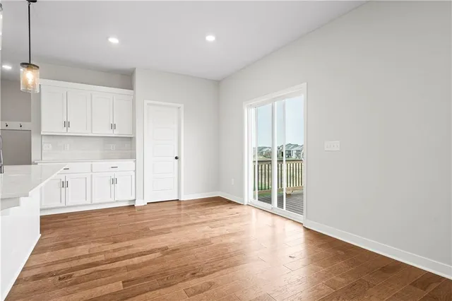 $425,950 | 415 Woodview Drive, Raymore, MO 64083