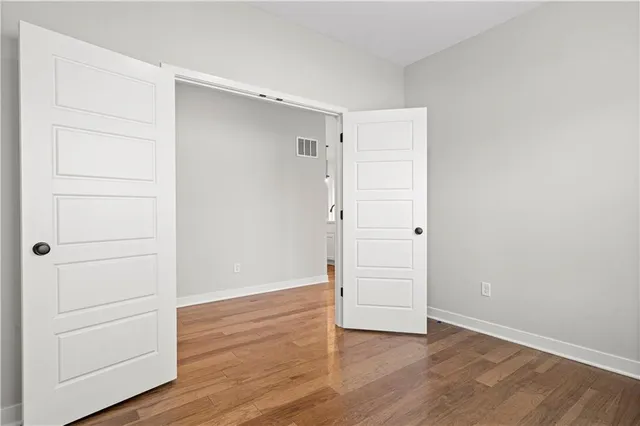 $425,950 | 415 Woodview Drive, Raymore, MO 64083