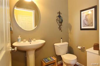 1023 Kiefer Ridge Drive Ballwin, MO 63021 - Photo 13 of 31 Gallery Image 13
