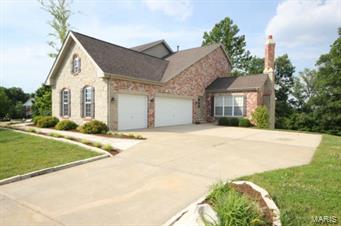 1023 Kiefer Ridge Drive Ballwin, MO 63021 - Photo 2 of 31 Gallery Image 2