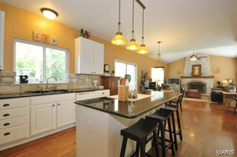 1023 Kiefer Ridge Drive Ballwin, MO 63021 - Photo 6 of 31 Gallery Image 6