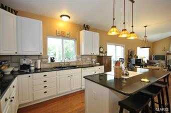 1023 Kiefer Ridge Drive Ballwin, MO 63021 - Photo 8 of 31 Gallery Image 8