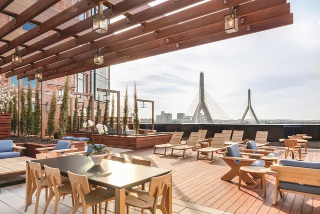 $1,399,000 | 100 Lovejoy Wharf, Unit 11K, Boston, MA 02114