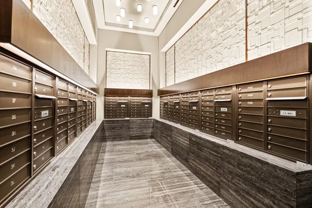 $1,399,000 | 100 Lovejoy Wharf, Unit 11K, Boston, MA 02114