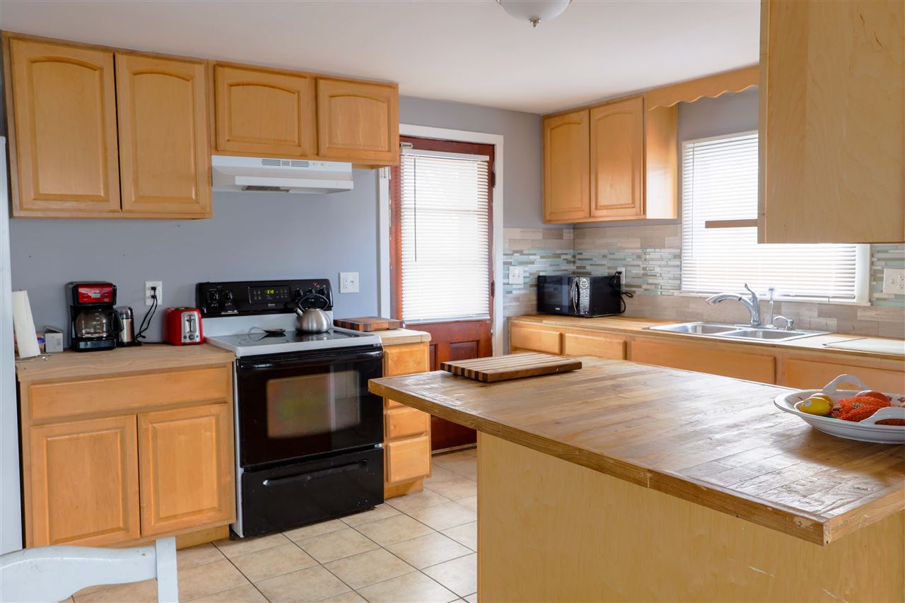 79 Pine Street Rochester, NH 03867 - Photo 6 of 31
