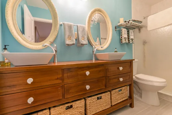 $615,000 | 7001-7005 Old Spanish Trail, Milton, FL 32583