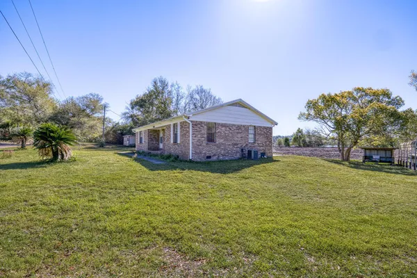 $615,000 | 7001-7005 Old Spanish Trail, Milton, FL 32583