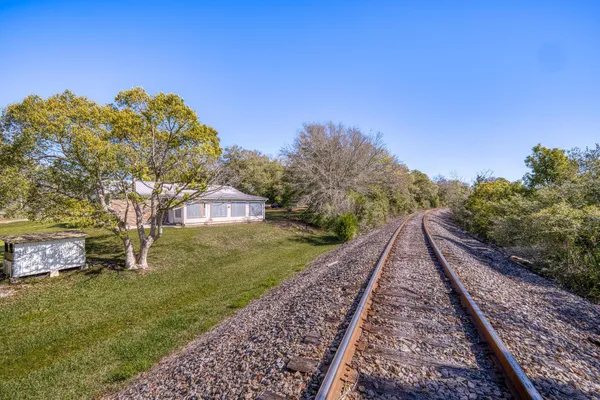 $615,000 | 7001-7005 Old Spanish Trail, Milton, FL 32583