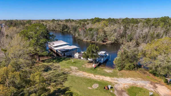 $615,000 | 7001-7005 Old Spanish Trail, Milton, FL 32583