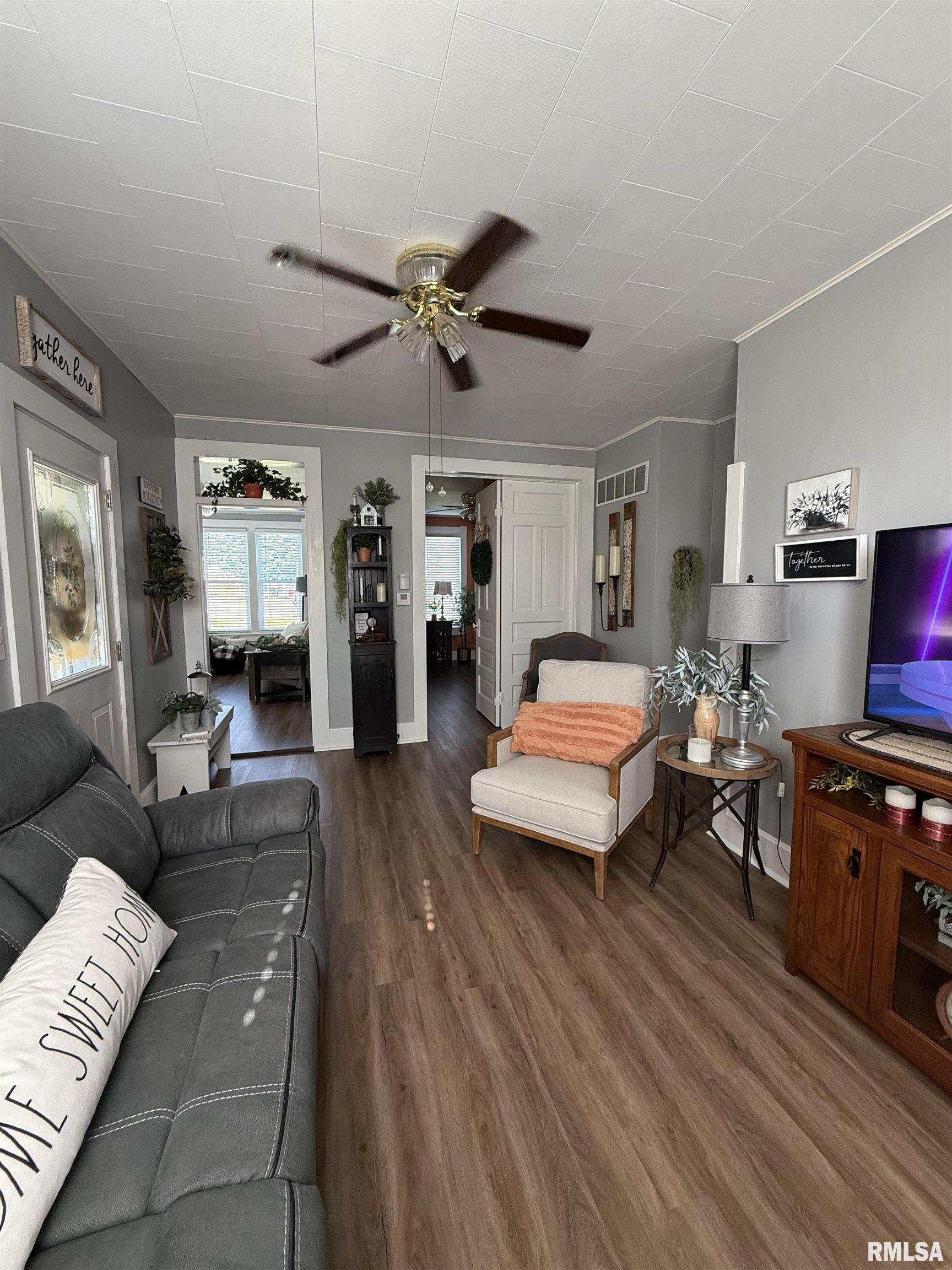 204 East 3rd Street Vermont, IL 61484 - Photo 17 of 35