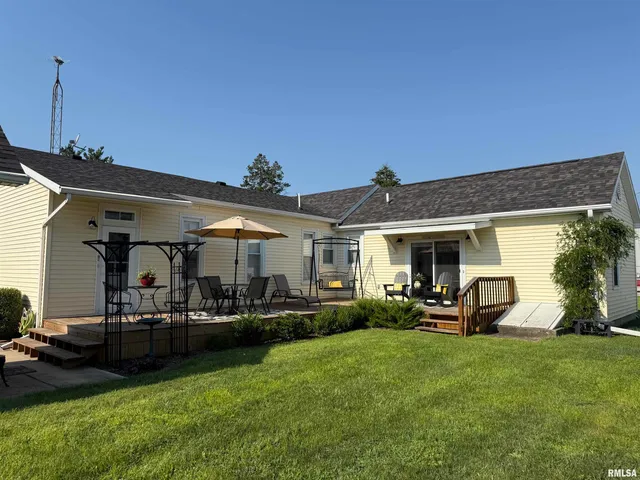 $120,000 | 204 East 3rd Street, Vermont, IL 61484