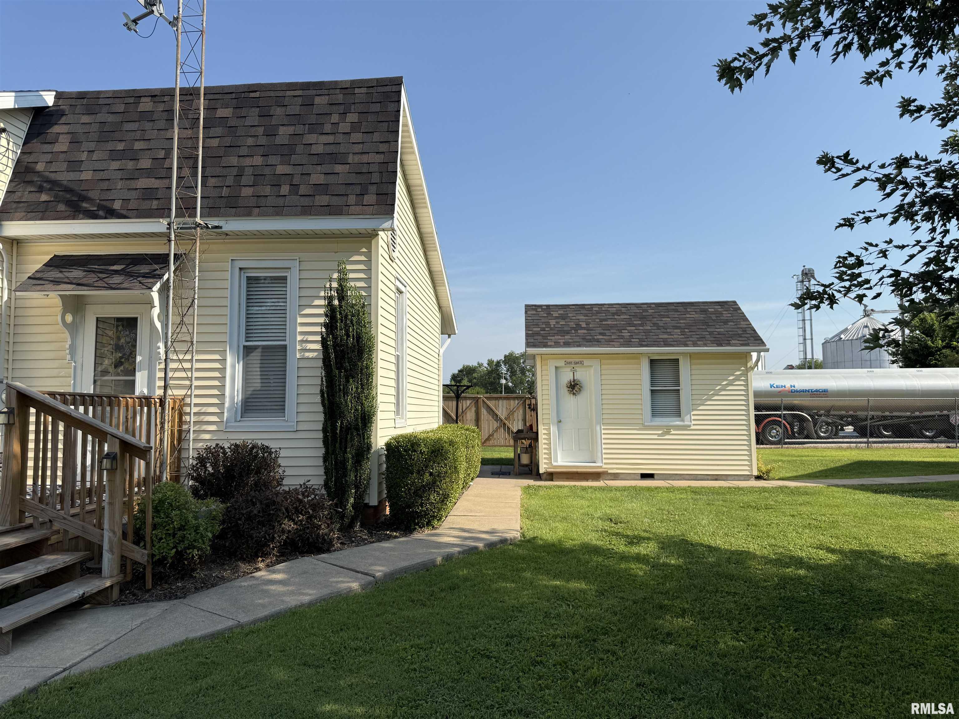 204 East 3rd Street Vermont, IL 61484 - Photo 6 of 35