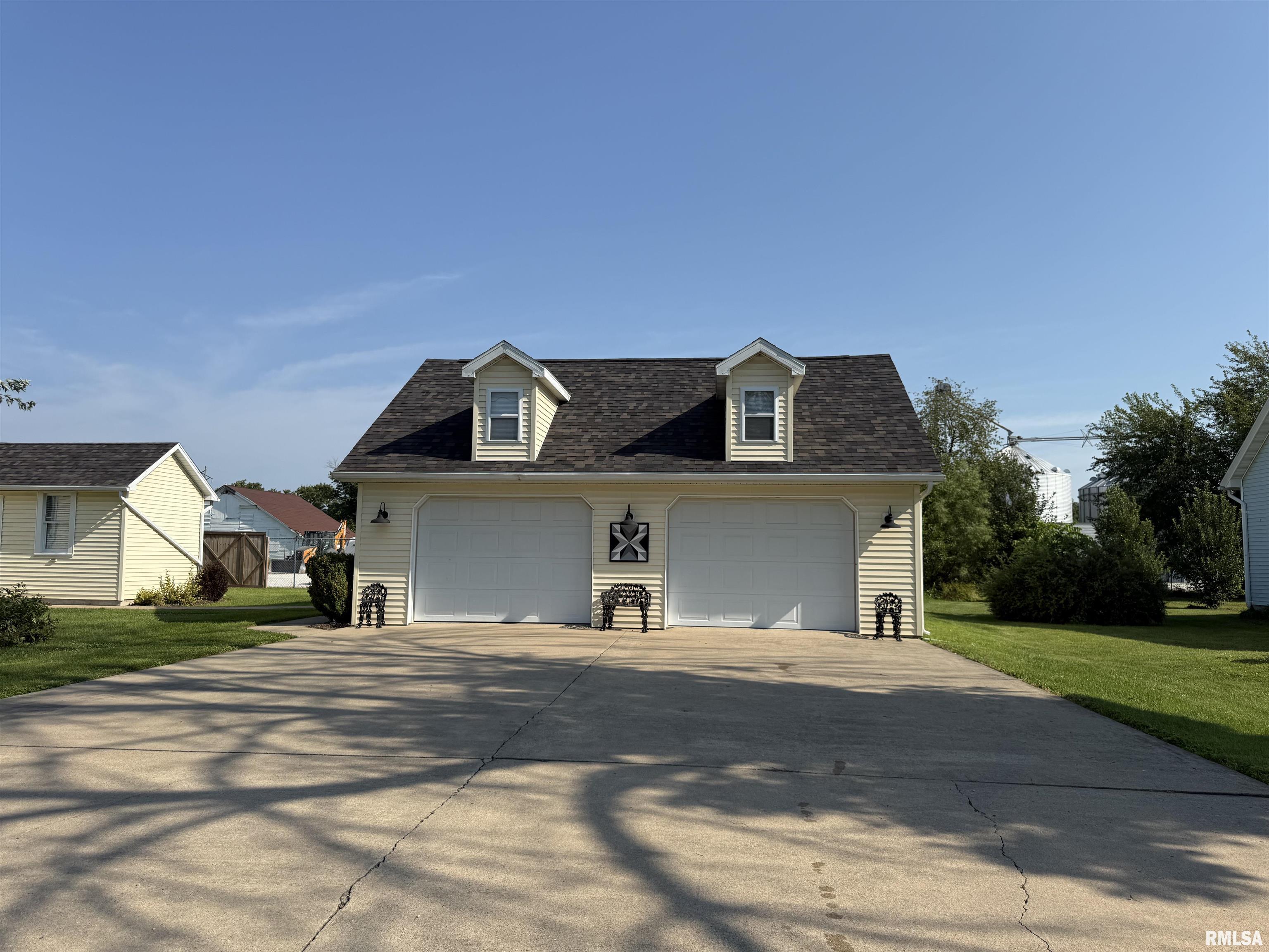 204 East 3rd Street Vermont, IL 61484 - Photo 8 of 35