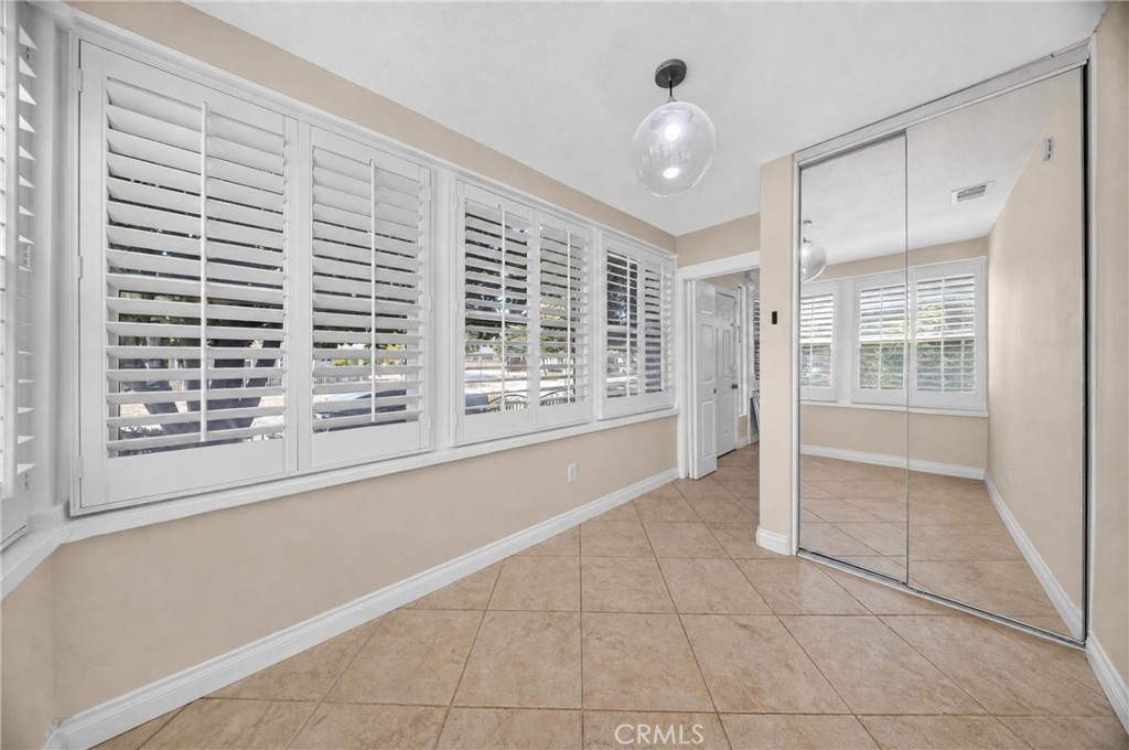 4193 5th Street Riverside, CA 92501 - Photo 6 of 43 Bedroom facing fifth street