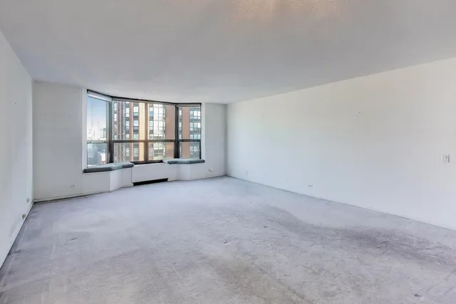 $250,000 | 901 South Plymouth Court, Unit 1904, Chicago, IL 60605