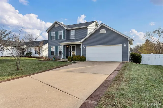 $324,900 | 1791 Fairview Farms Circle, Wentzville, MO 63385