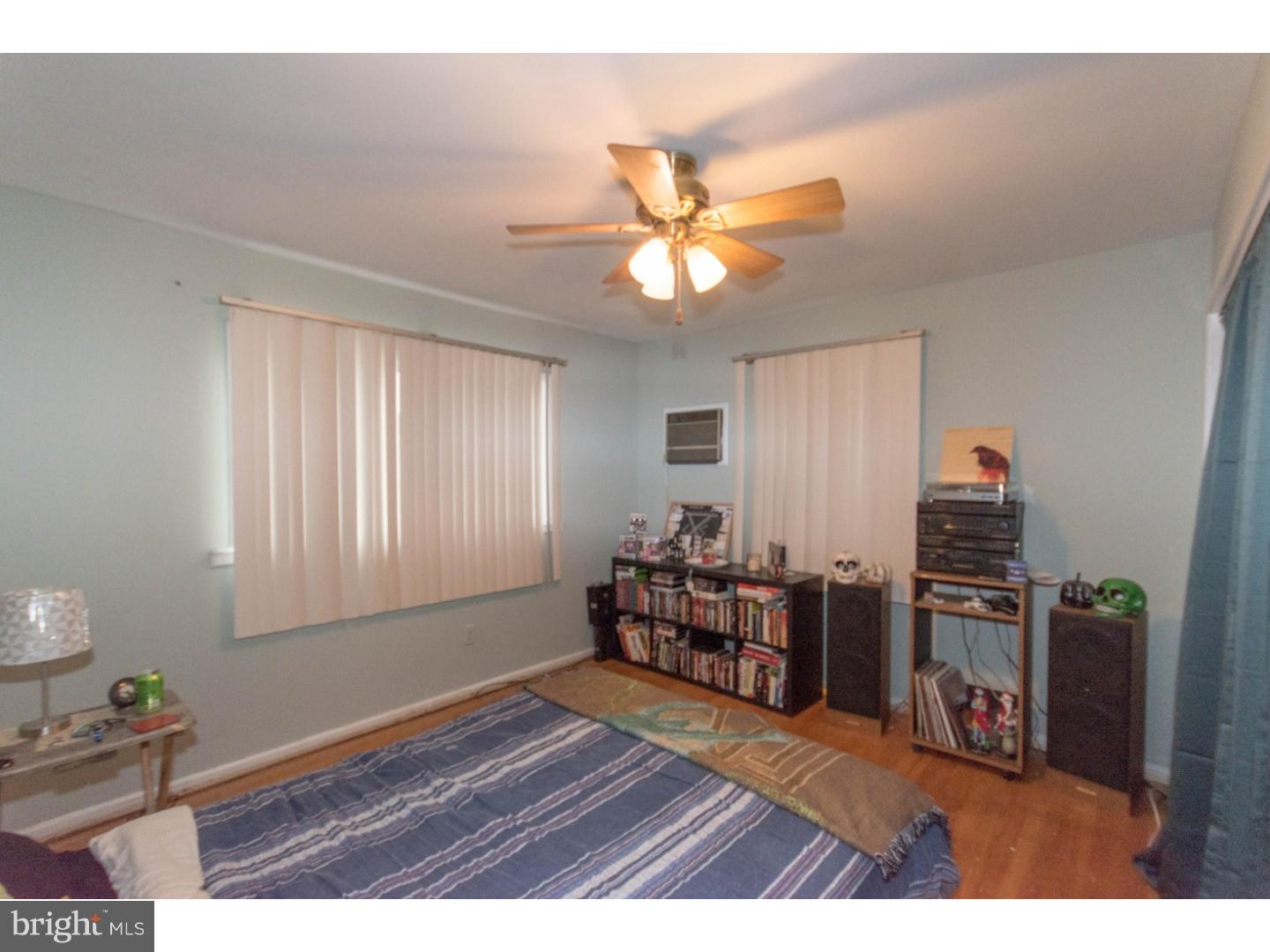 996 Hilltop Road Warminster, PA 18974 - Photo 14 of 18 Gallery Image 14