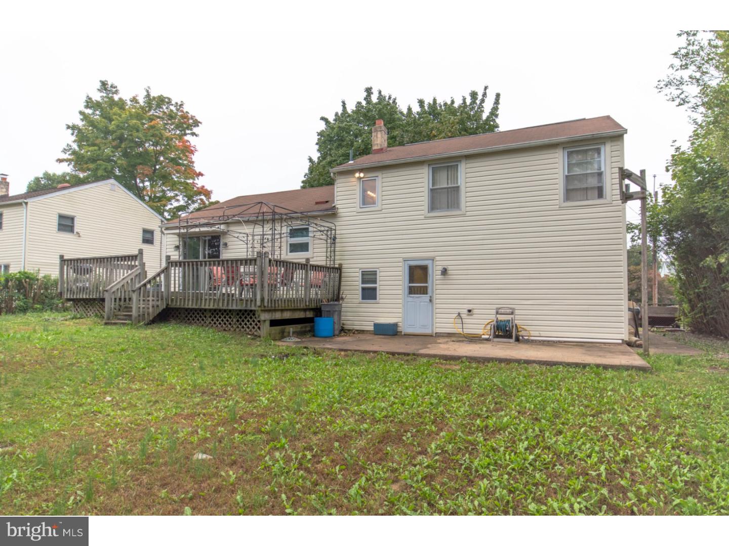 996 Hilltop Road Warminster, PA 18974 - Photo 16 of 18 Gallery Image 16