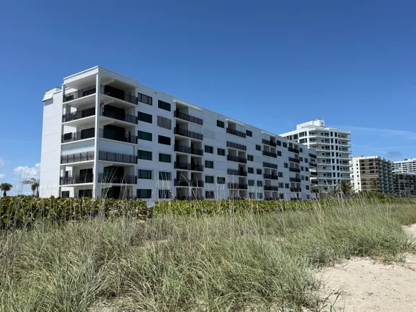 $498,325 | 10102 South Ocean Drive, Unit 210A, Jensen Beach, FL 34957