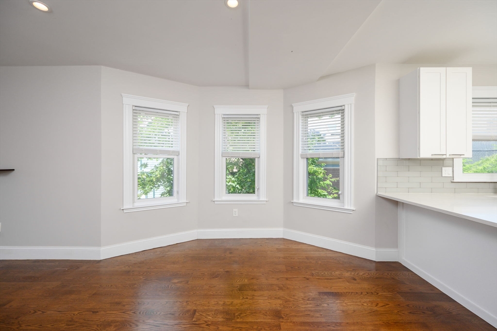 24 Mt Ida Road, Unit 2 Boston, MA 02122 - Photo 10 of 24