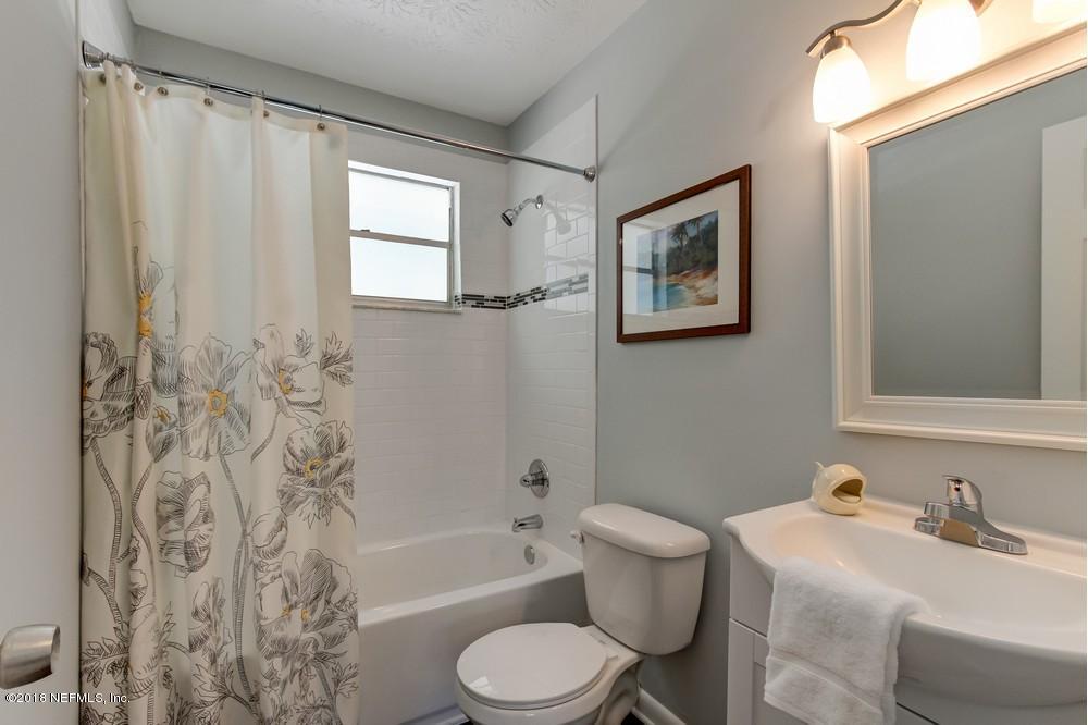 2805 Chelton Road Jacksonville, FL 32216 - Photo 32 of 50 Rave Home Staging Jacksonville (13) Web
