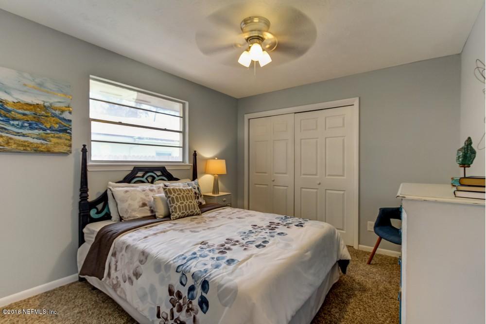 2805 Chelton Road Jacksonville, FL 32216 - Photo 34 of 50 Rave Home Staging Jacksonville (31) Web
