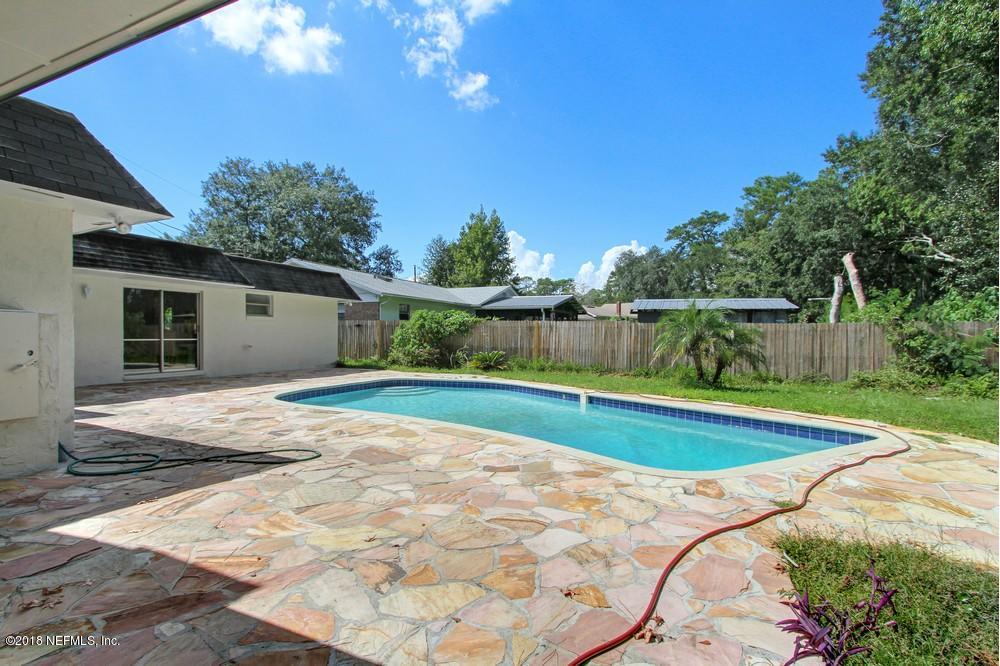 2805 Chelton Road Jacksonville, FL 32216 - Photo 46 of 50 Rave Home Staging Jacksonville (43) Web