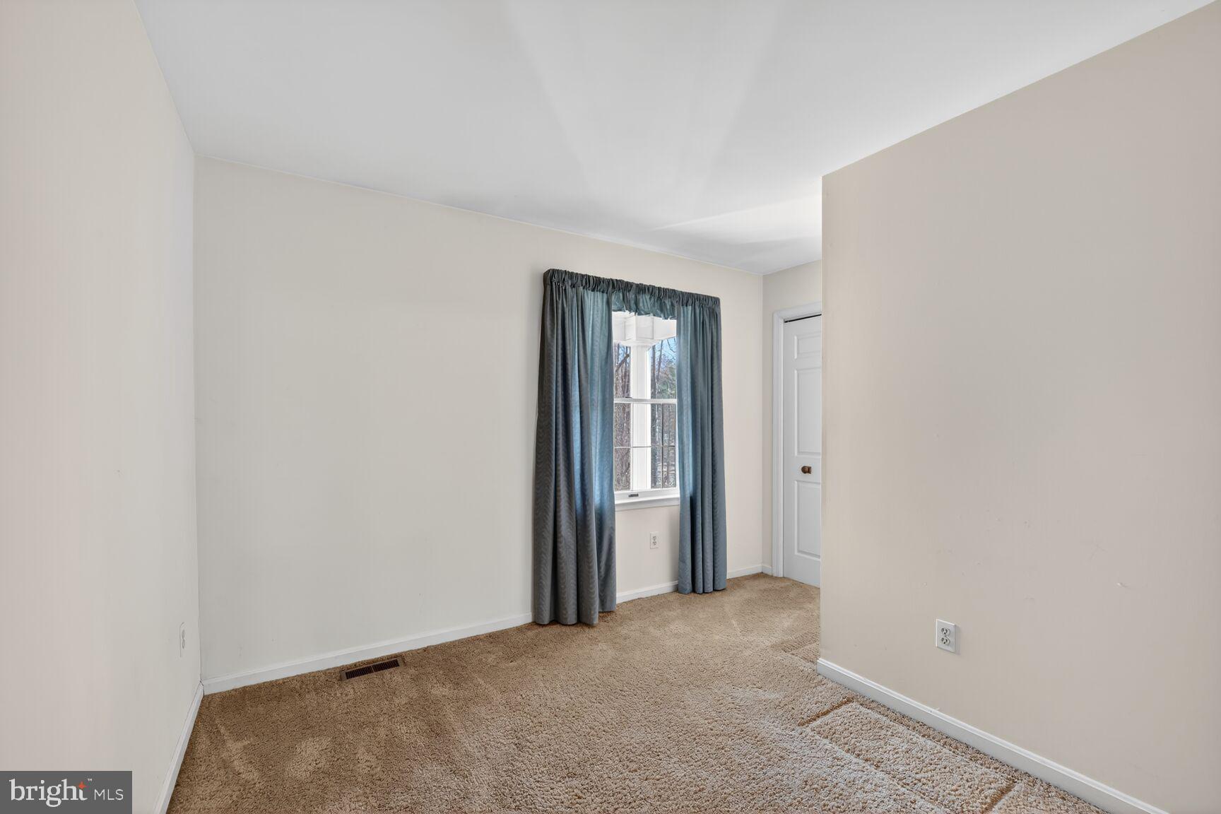 995 St George Barber Road Davidsonville, MD 21035 - Photo 24 of 35 Bedroom