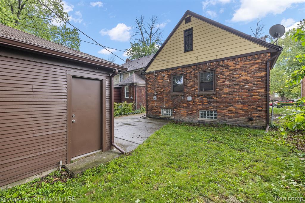 5570 Grayton Street Detroit, MI 48224 - Photo 39 of 41