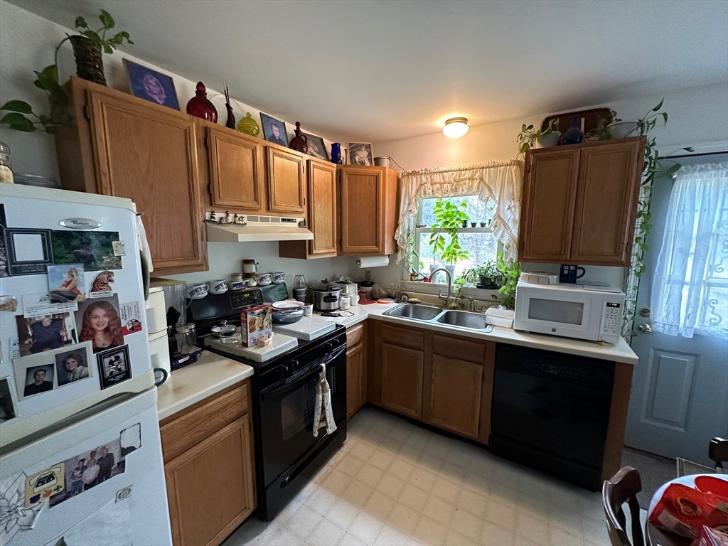201 R Main Street Townsend, MA 01469 - Photo 7 of 12 Gallery Image 7