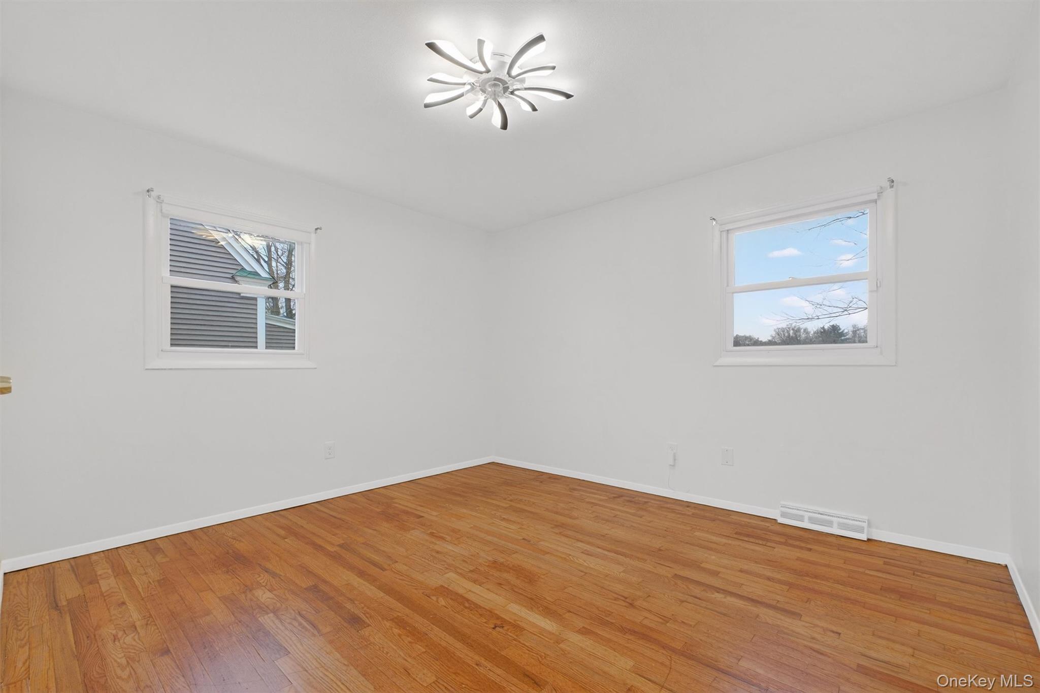 18 Cardinal Drive Poughkeepsie, NY 12601 - Photo 22 of 35