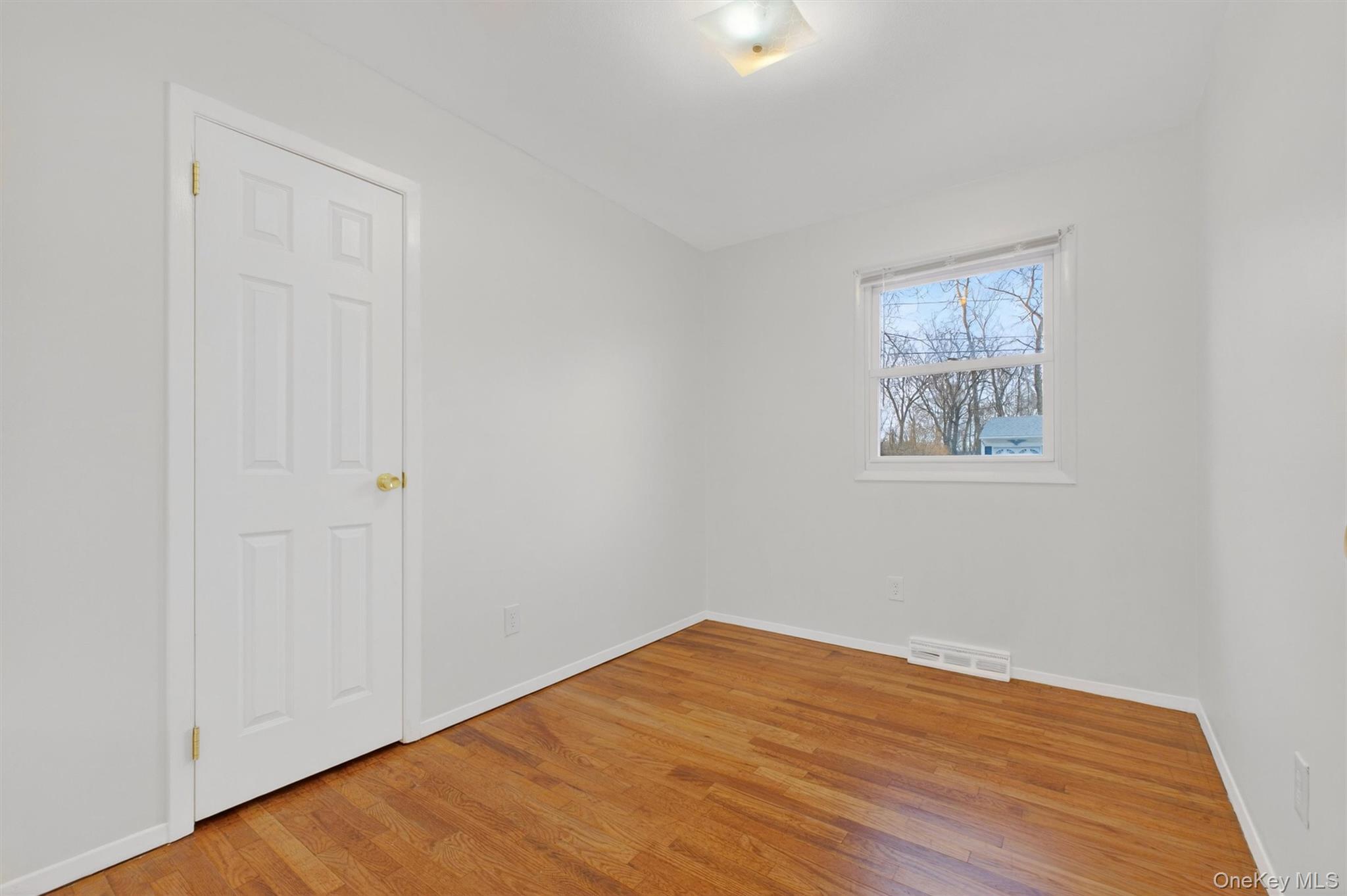 18 Cardinal Drive Poughkeepsie, NY 12601 - Photo 24 of 35