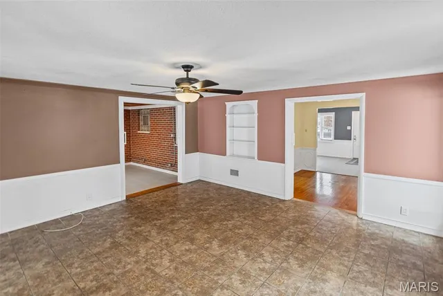 $425,000 | 10617 Twilight Drive, St. Louis, MO 63128