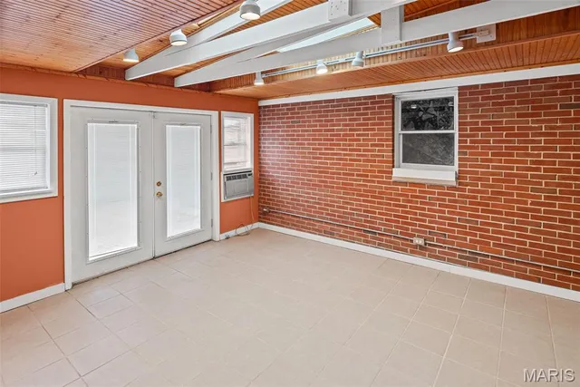 $425,000 | 10617 Twilight Drive, St. Louis, MO 63128