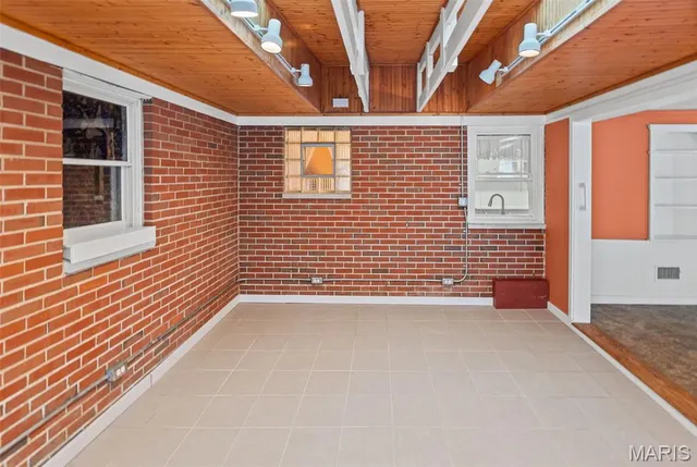 $450,000 | 10617 Twilight Drive, St. Louis, MO 63128