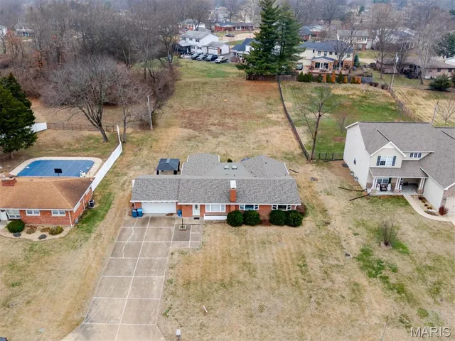 $425,000 | 10617 Twilight Drive, St. Louis, MO 63128