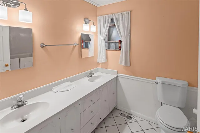 $425,000 | 10617 Twilight Drive, St. Louis, MO 63128