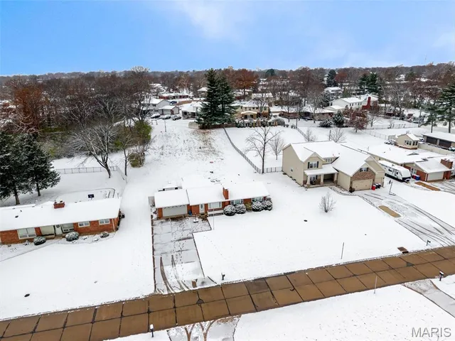 $425,000 | 10617 Twilight Drive, St. Louis, MO 63128