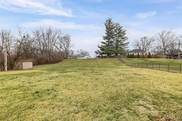 $425,000 | 10617 Twilight Drive, St. Louis, MO 63128